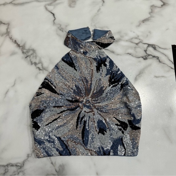 2 piece set from 12th Tribe. Medium - Picture 2 of 6